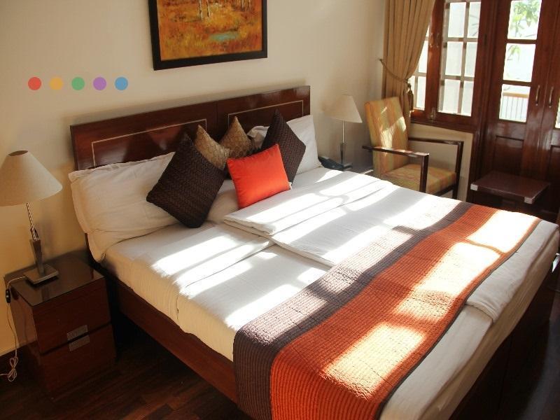 Ahuja Residency Golf Links Hotel New Delhi Exterior foto