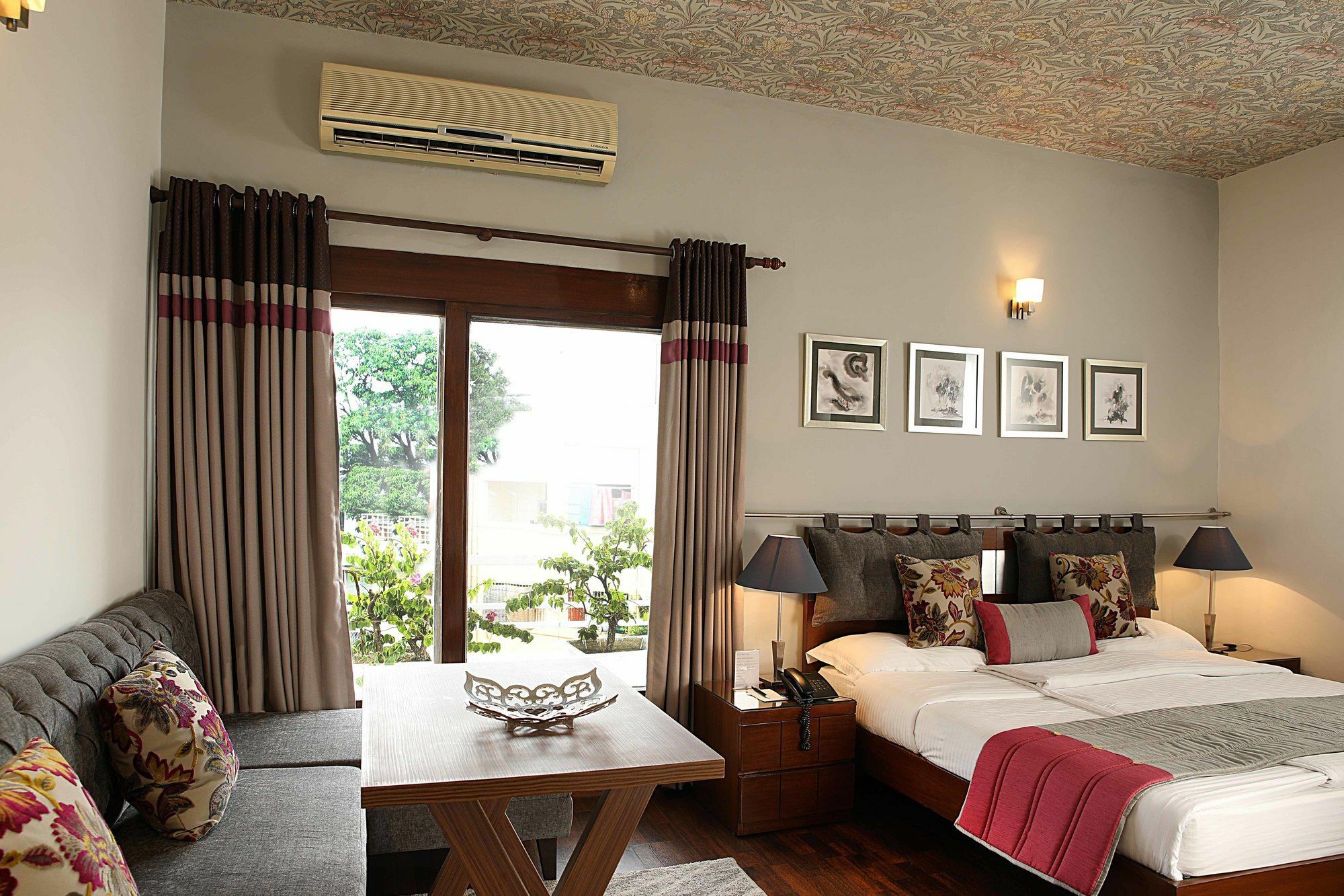 Ahuja Residency Golf Links Hotel New Delhi Exterior foto