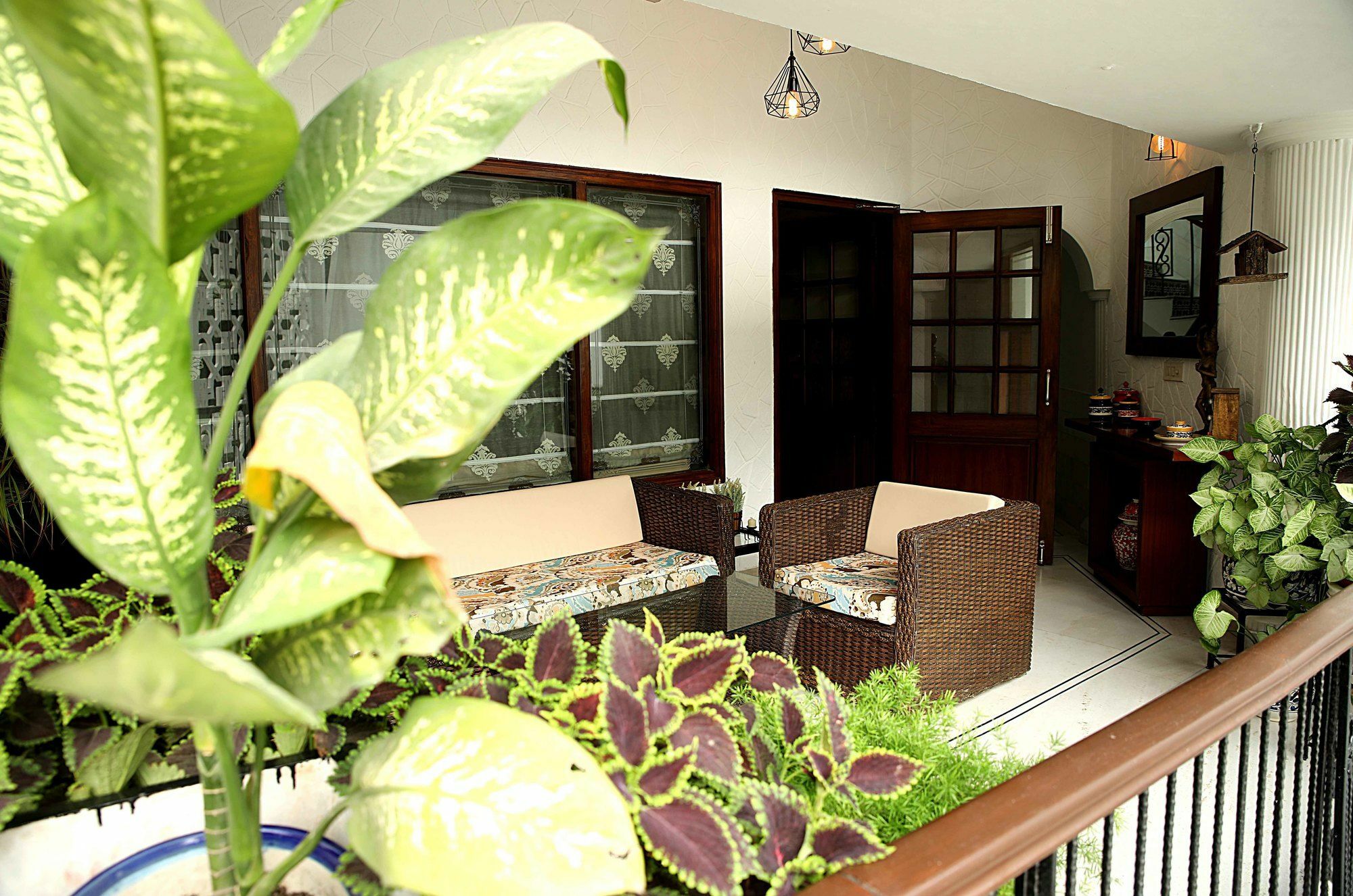 Ahuja Residency Golf Links Hotel New Delhi Exterior foto