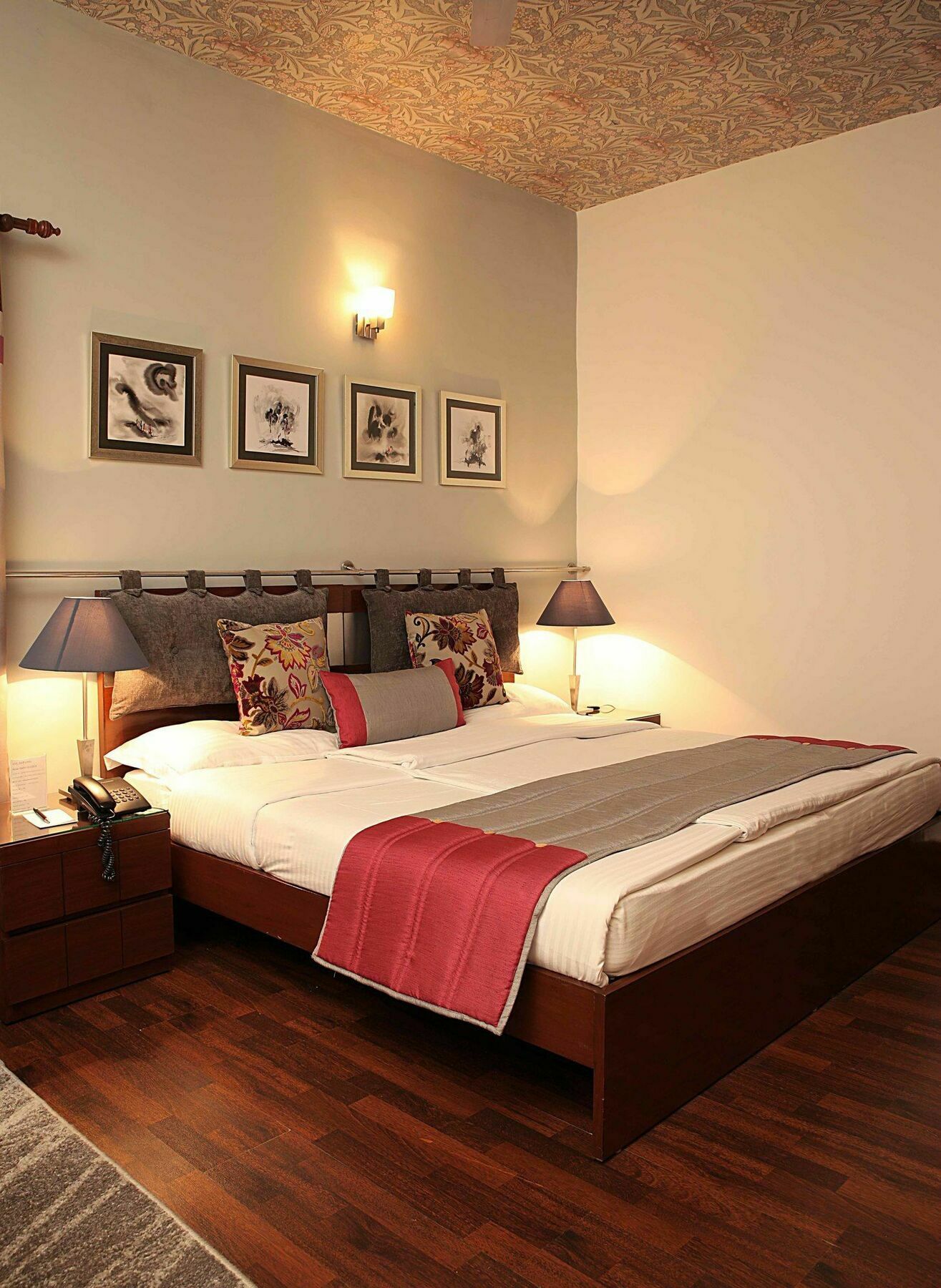 Ahuja Residency Golf Links Hotel New Delhi Exterior foto